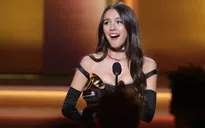 "Tân binh" Olivia Rodrigo làm gãy kèn vàng Grammy