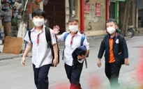 Học sinh tiểu học ngày đầu đi học: Nơi bán trú ngay, nơi còn nghe ngóng