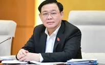 Chứng khoán quá bất thường, “sáng mưa, chiều nắng”
