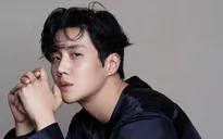 Kim Seon Ho đóng vai chính trong vở kịch "Chạm vào hư không"