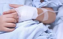 Phát hiện mới về nguyên nhân khiến hàng loạt trẻ mắc viêm gan bí ẩn