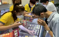 Giá vàng biến động trái chiều