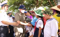 Đoàn công tác Đảng bộ Khối Doanh nghiệp Trung ương thăm huyện đảo Trường Sa và Nhà giàn DK1