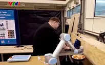 Robot có thể nêm nếm thức ăn