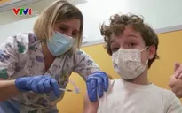 Tỷ lệ mắc COVID-19 ở trẻ giảm đáng kể nhờ tiêm vaccine