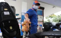 Hé lộ lý do giá xăng giảm về tương đương tháng 10/2021