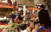 Áp lực lạm phát đè nặng lên người dân Italy