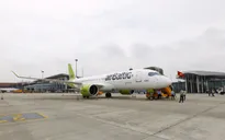 Máy bay mới xuất xưởng của Airbus có mặt tại Hà Nội