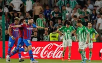 Ghi bàn phút cuối, Barca chắc suất dự Champions League mùa sau