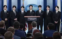 Ban nhạc BTS gặp Tổng thống Mỹ bàn về nạn thù hận người gốc Á