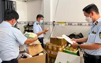 Thu giữ hơn 15.000 sản phẩm mỹ phẩm nhập lậu trị viêm nang lông, mụn lưng