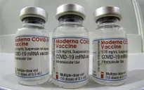 Mỹ: Vaccine COVID-19 của Moderna hiệu quả và an toàn cho trẻ em