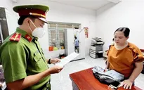 Bắt tạm giam nguyên Hiệu trưởng và nguyên Kế toán Trường tiểu học vì tham ô tài sản