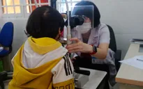 Cẩn trọng với viêm kết mạc hậu COVID-19 ở trẻ