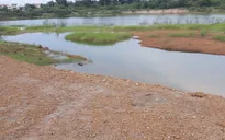 Hai em nhỏ đuối nước khi đi chơi hồ