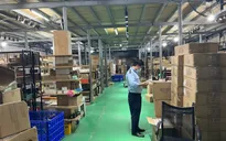 Tạm giữ lô mỹ phẩm nhập lậu trị giá gần 6 tỷ đồng