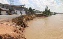 Thấp thỏm nỗi lo mùa sạt lở