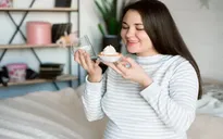 Làm thế nào để thỏa mãn cơn thèm ăn mà không tăng cân?