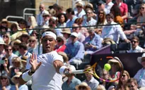 Nadal và Djokovic thắng ấn tượng trước thềm Wimbledon