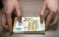 ECB sẽ sớm đưa lãi suất tiền gửi khỏi vùng âm