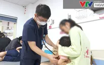 Sai lầm khiến trẻ dễ mắc bệnh đường hô hấp và trở nặng