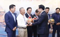 Chủ tịch Quốc hội gặp mặt cộng đồng doanh nhân người Việt tại châu Âu