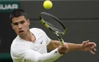 Carlos Alcaraz có lần đầu tiên trong sự nghiệp vào tới vòng 3 Wimbledon