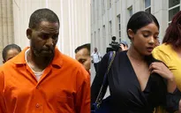 R. Kelly đính hôn với nạn nhân tình dục của chính mình