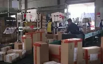 Trung Quốc nới lỏng xét nghiệm COVID-19 với hàng nhập khẩu