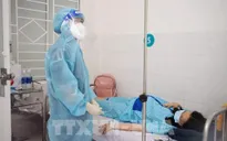 Hàng loạt viên chức y tế nghỉ việc tại Đồng bằng sông Cửu Long