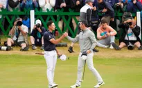 2 tay golf cùng dẫn đầu sau vòng 3 The Open Championship