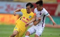 Điểm nhấn vòng 8 V.League | Những lần đầu tiên đặc biệt