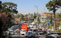 Đà Lạt ùn tắc giao thông mùa du lịch