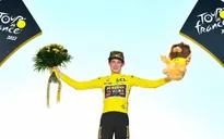 Jonas Vingegaard trở thành nhà tân vô địch của Tour de France