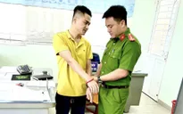 Bắt tạm giam cựu cán bộ công an trại giam lừa đảo gần 1 tỷ đồng rồi bỏ trốn