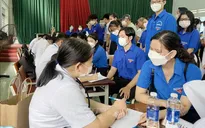Hành trình Thầy thuốc trẻ chăm sóc thanh niên công nhân ở Đồng Nai