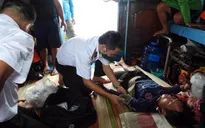 Hải quân cấp cứu thành công ngư dân gặp nạn trên biển