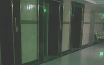 Hà Nội mất điện diện rộng, nhiều người kẹt trong thang máy