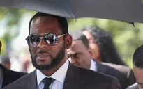 Tòa án loại bỏ cơ chế "theo dõi chống tự sát" đối với R. Kelly