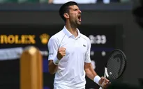 Novak Djokovic ngược dòng ngoạn mục trước Jannik Sinner tại tứ kết Wimbledon