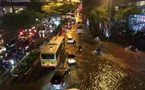 Vì sao Hà Nội cứ mưa to là ngập?