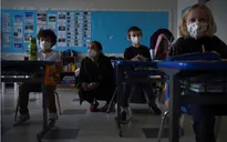 CDC Mỹ không còn khuyến nghị học sinh cách ly vì phơi nhiễm COVID-19