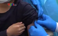 Nhật Bản khuyến cáo tăng cường tiêm vaccine ngừa COVID-19 cho trẻ