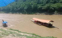 Lật thuyền làm 1 người chết, 4 người mất tích tại Lào Cai