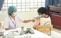Vì sao tỷ lệ tiêm vaccine phòng COVID-19 ở trẻ thấp?