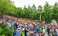 Chư tăng nhận tiền cúng dường trực tiếp từ tay người dân, Chùa Ba Vàng được yêu cầu rút kinh nghiệm