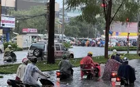 Bắc Bộ tiếp tục oi nóng, Nam Bộ mưa dông về chiều