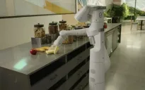 Google ra mắt robot phục vụ