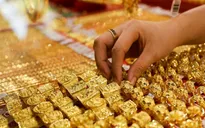 Vàng giảm sau cú bứt phá