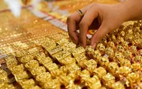 Giá vàng trong nước ngược chiều thế giới